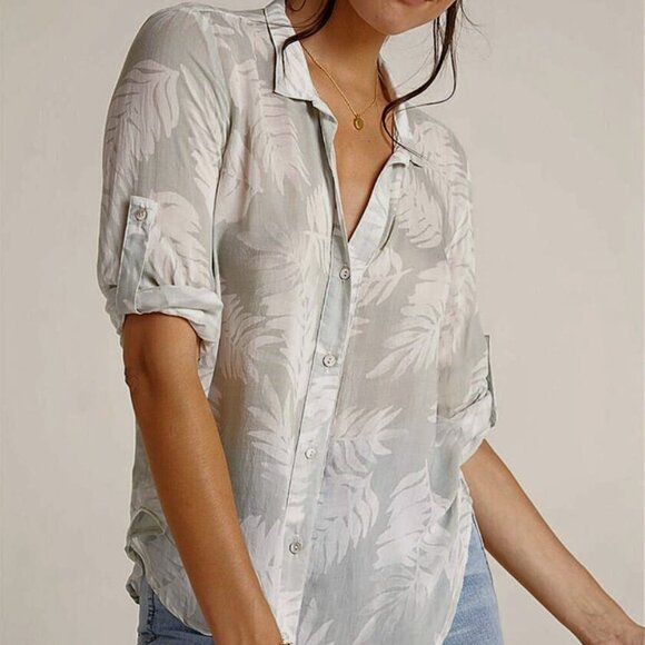 Anthropologie Tops - Anthropologie Cloth & Stone Sage Green And White Palm Tree Rayon Shirt